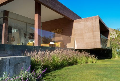 Proyecto de arquitectura y paisajismo para vivienda moderna